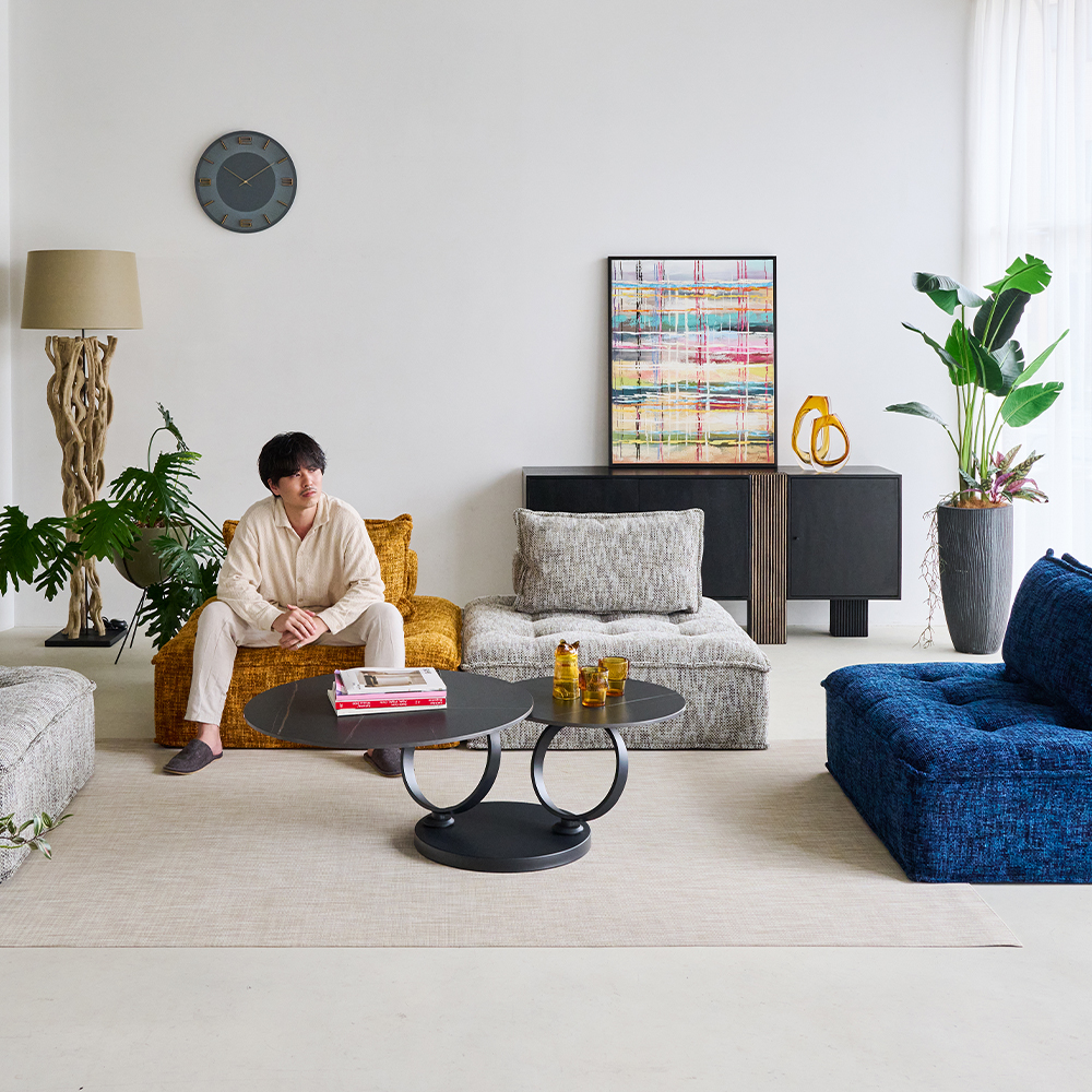 近隣配達可能　KAREデザイン　ソファ　エレメントスタジオ 近隣配達可能 KAREデザイン ソファ エレメントスタジオ - メルカリ