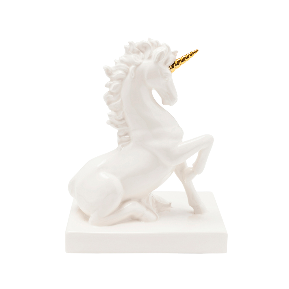 廃番】Deco Figurine Sitting Unicorn - オブジェ・置物の通販 ｜【KARE】ドイツの家具・インテリア 雑貨「カレジャパン公式オンラインストア」